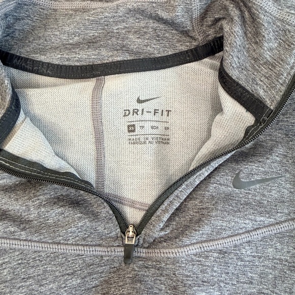 Nike Charcoal Gray Quarter-Zip Top - Picture 4 of 5